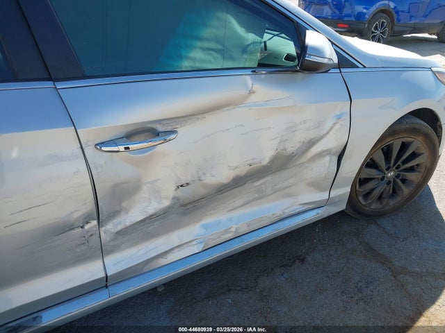 Продаж на аукціоні авто 2017 Hyundai Sonata Sport, vin: 5NPE34AF2HH486543, номер лоту: 44680939