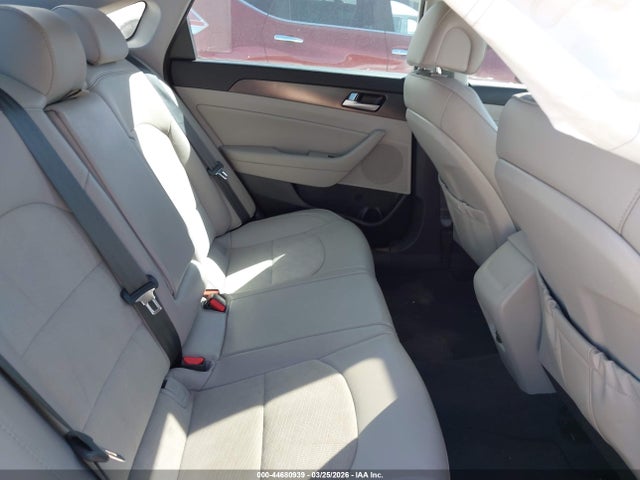 Продаж на аукціоні авто 2017 Hyundai Sonata Sport, vin: 5NPE34AF2HH486543, номер лоту: 44680939