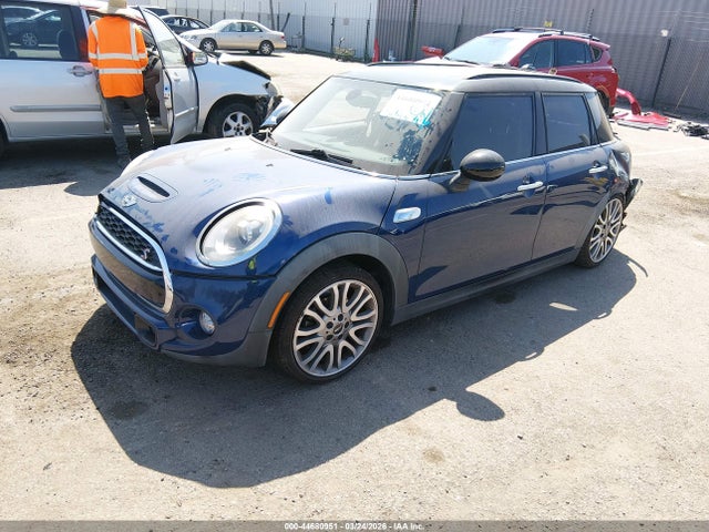 2016 MINI HARDTOP WMWXU3C56G2D29716 Photo 1