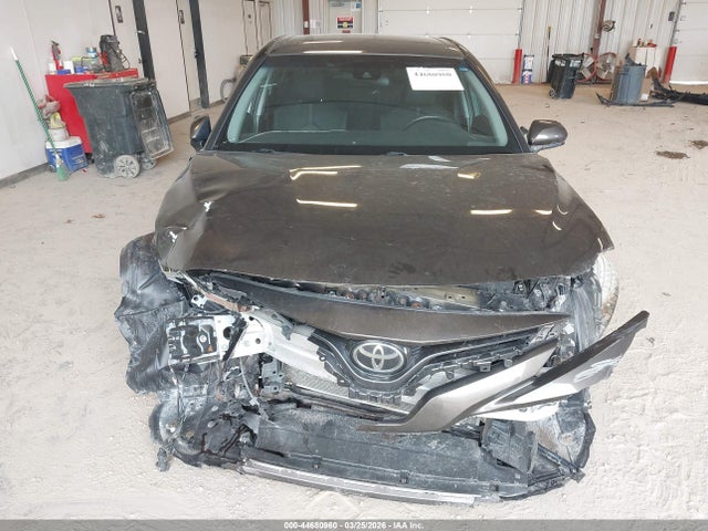 Aukcja sprzedaży 2018 Toyota Camry Le, vin: 4T1B11HK2JU056450, numer aukcji: 44680960