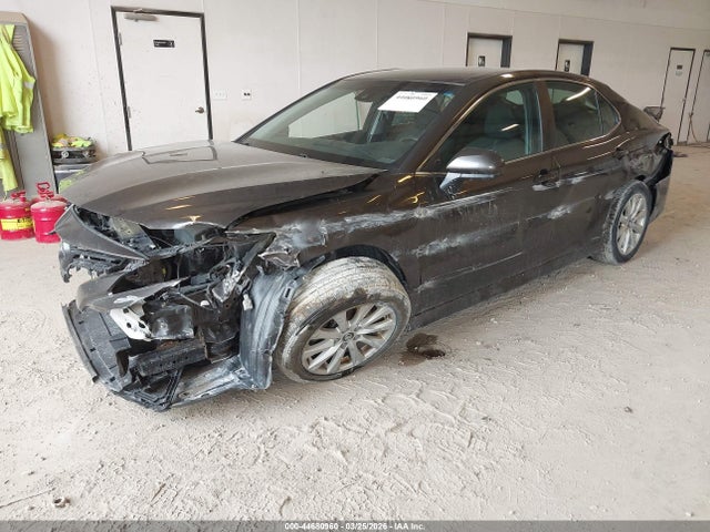 Aukcja sprzedaży 2018 Toyota Camry Le, vin: 4T1B11HK2JU056450, numer aukcji: 44680960