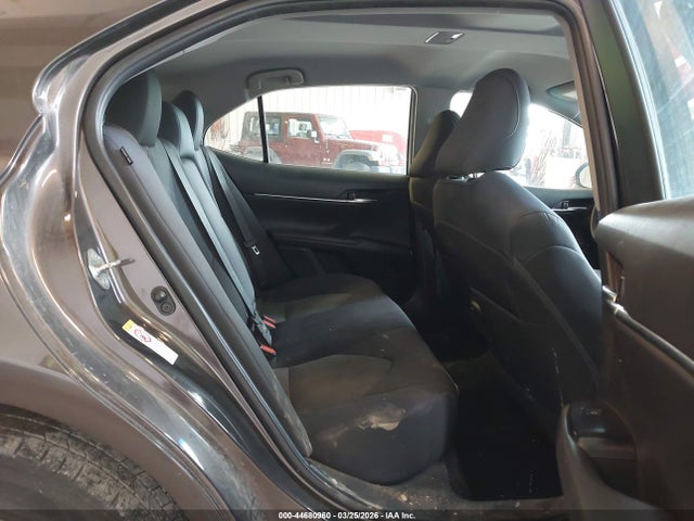 Aukcja sprzedaży 2018 Toyota Camry Le, vin: 4T1B11HK2JU056450, numer aukcji: 44680960