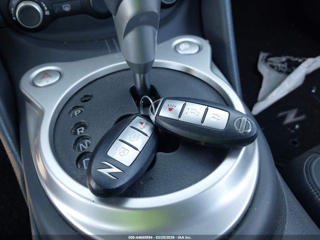 JN1AZ4EH8HM954177 Nissan 370z Touring