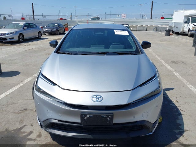 JTDACAAU6S3056156 Toyota Prius Le