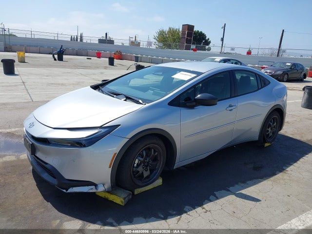 JTDACAAU6S3056156 Toyota Prius Le