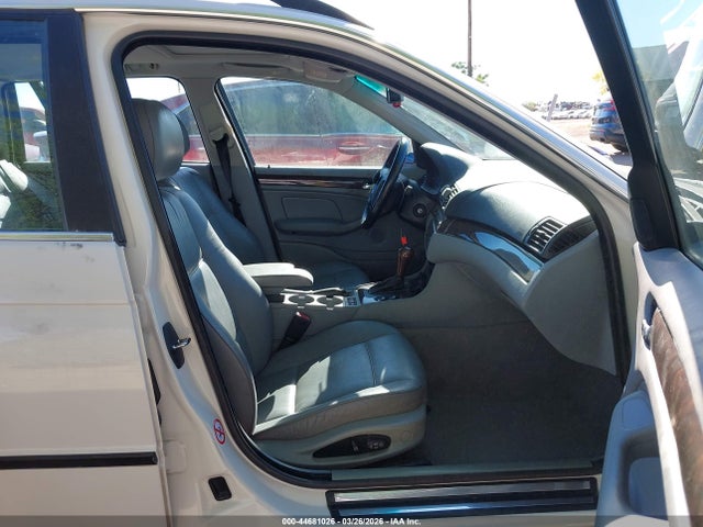 44681026 :رقم المزاد ، WBAEP334X2PF00260 vin ، 2002 Bmw 325xit مزاد بيع