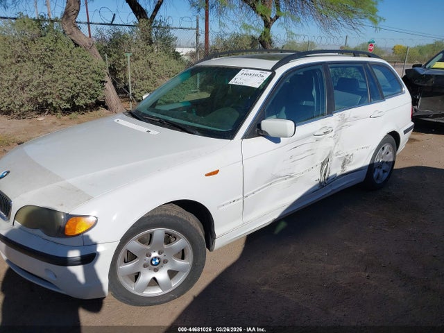 44681026 :رقم المزاد ، WBAEP334X2PF00260 vin ، 2002 Bmw 325xit مزاد بيع