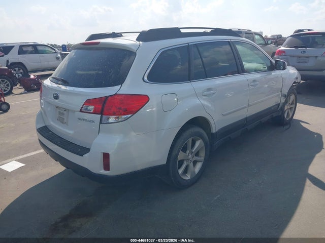 44681027 :رقم المزاد ، 4S4BRCKC6D3263469 vin ، 2013 Subaru Outback 2.5i Limited مزاد بيع
