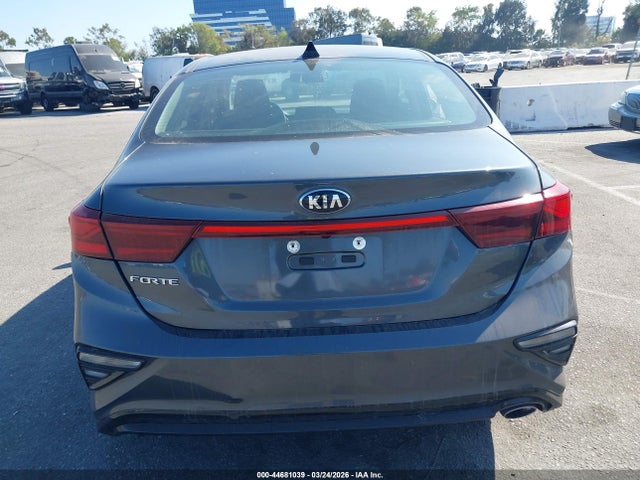 3KPF24AD3ME391560 KIA Forte Lxs