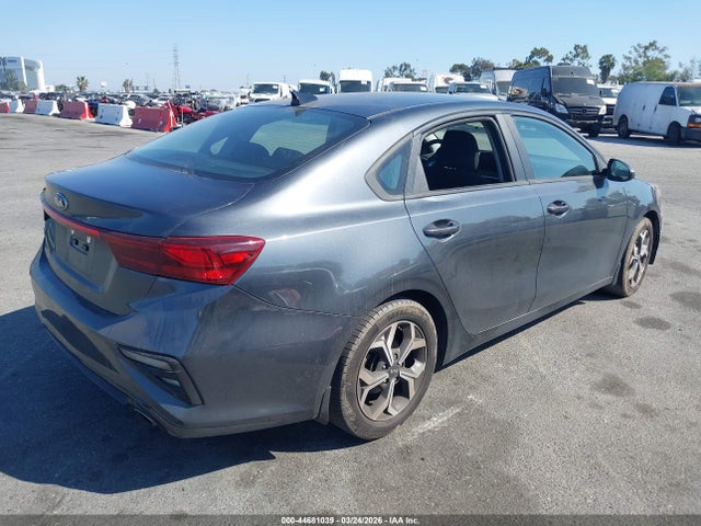 3KPF24AD3ME391560 KIA Forte Lxs