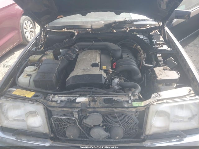 44681047 :رقم المزاد ، WDBEA66E1SC236598 vin ، 1995 Mercedes-benz E 320 مزاد بيع