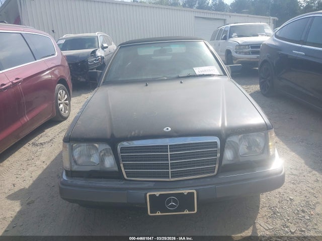 44681047 :رقم المزاد ، WDBEA66E1SC236598 vin ، 1995 Mercedes-benz E 320 مزاد بيع