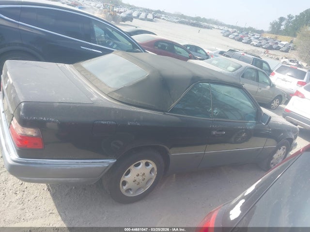 44681047 :رقم المزاد ، WDBEA66E1SC236598 vin ، 1995 Mercedes-benz E 320 مزاد بيع