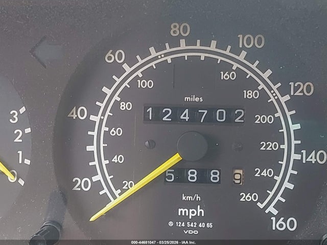 44681047 :رقم المزاد ، WDBEA66E1SC236598 vin ، 1995 Mercedes-benz E 320 مزاد بيع