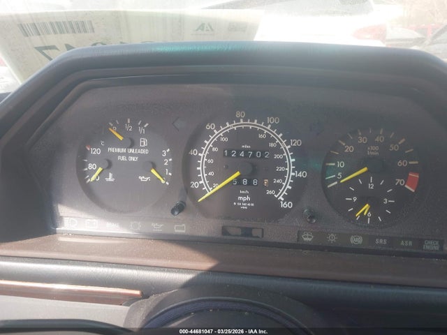 44681047 :رقم المزاد ، WDBEA66E1SC236598 vin ، 1995 Mercedes-benz E 320 مزاد بيع
