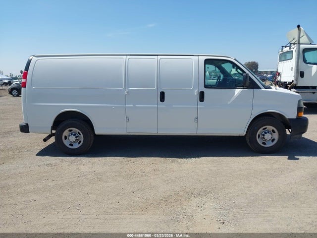 1GCZGHFG4J1316955 Chevrolet Express 3500 Work Van