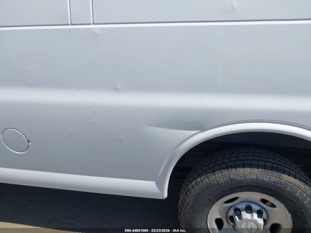 1GCZGHFG4J1316955 Chevrolet Express 3500 Work Van