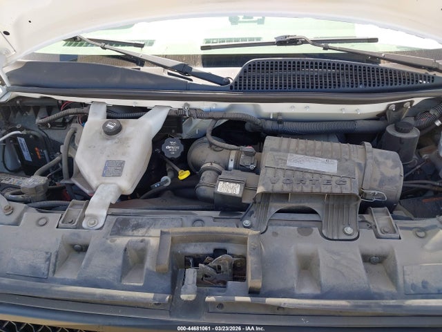 1GCWGAFG8J1272212 Chevrolet Express 2500 Work Van