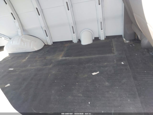 1GCWGAFG8J1272212 Chevrolet Express 2500 Work Van