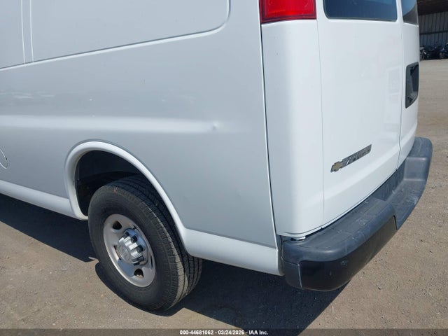 1GCWGAFG4J1274278 Chevrolet Express 2500 Work Van
