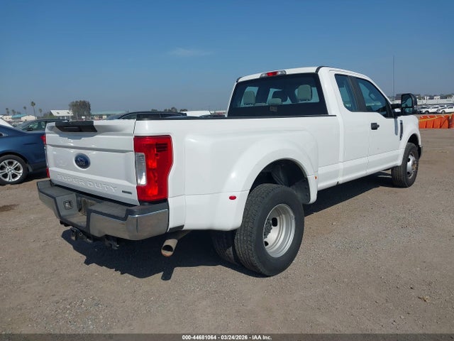 Ford F-350 Xl 2018 1FT8X3C64JEC84009 Image 4