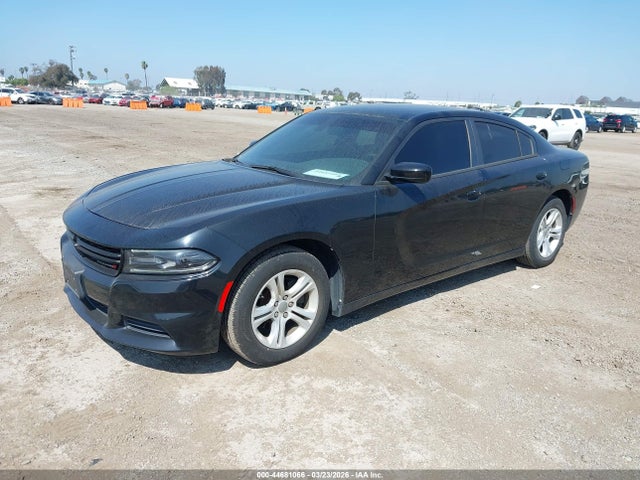 2C3CDXBG4JH303501 Dodge Charger Sxt Rwd