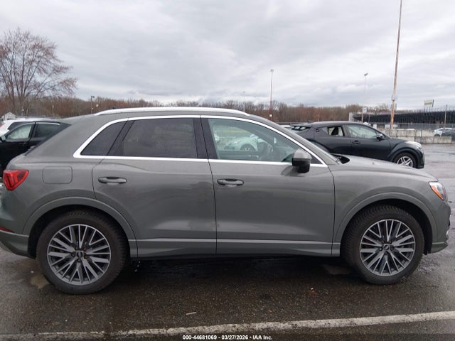 Продаж на аукціоні авто 2021 Audi Q3 Premium 40 Tfsi Quattro Tiptronic, vin: WA1AUCF32M1110070, номер лоту: 44681069