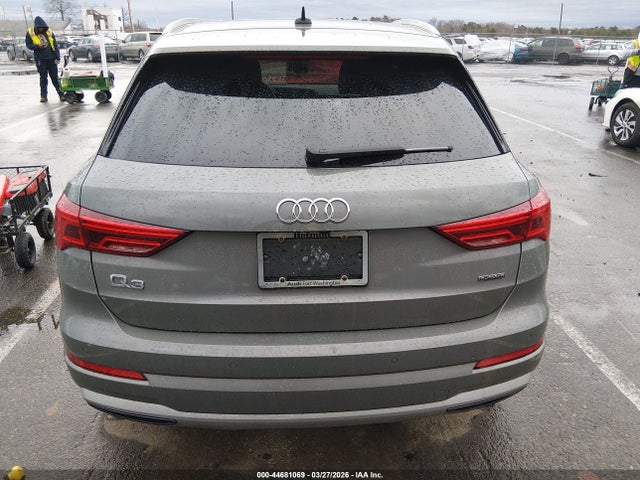 Продаж на аукціоні авто 2021 Audi Q3 Premium 40 Tfsi Quattro Tiptronic, vin: WA1AUCF32M1110070, номер лоту: 44681069