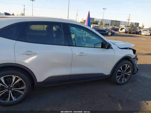 1FMCU0BZ5MUA36466 Ford Escape Se Hybrid