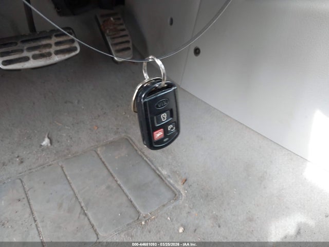Продаж на аукціоні авто 2006 Kia Spectra5, vin: KNAFE161365312663, номер лоту: 44681093