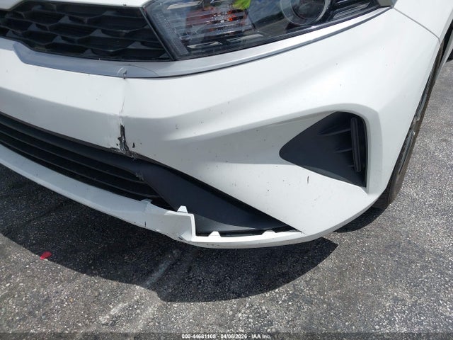 2024 Kia Forte Lxs მანქანა იყიდება აუქციონზე, vin: 3KPF24AD8RE787734, აუქციონის ნომერი: 44681108