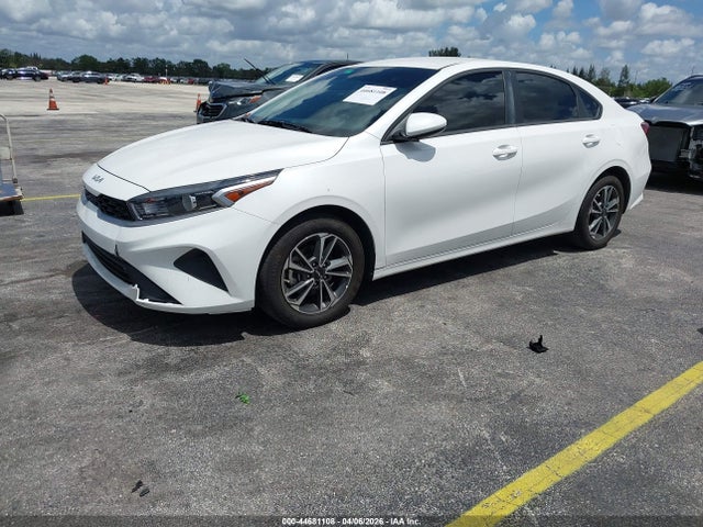 2024 Kia Forte Lxs მანქანა იყიდება აუქციონზე, vin: 3KPF24AD8RE787734, აუქციონის ნომერი: 44681108