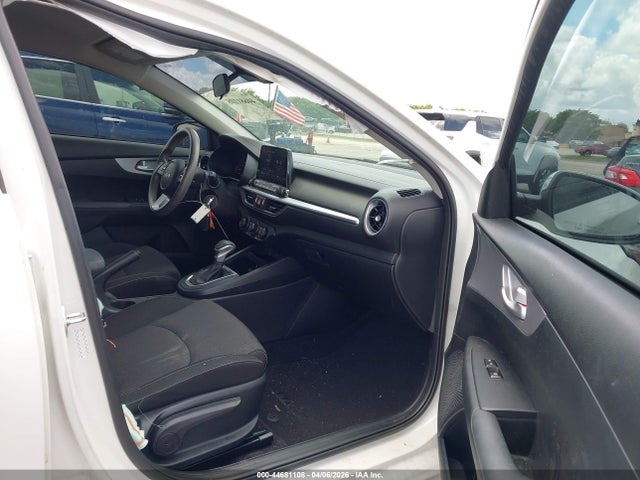 2024 Kia Forte Lxs მანქანა იყიდება აუქციონზე, vin: 3KPF24AD8RE787734, აუქციონის ნომერი: 44681108
