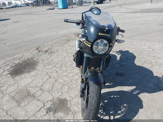 JKAZR2E13RA014261 Kawasaki ZR900