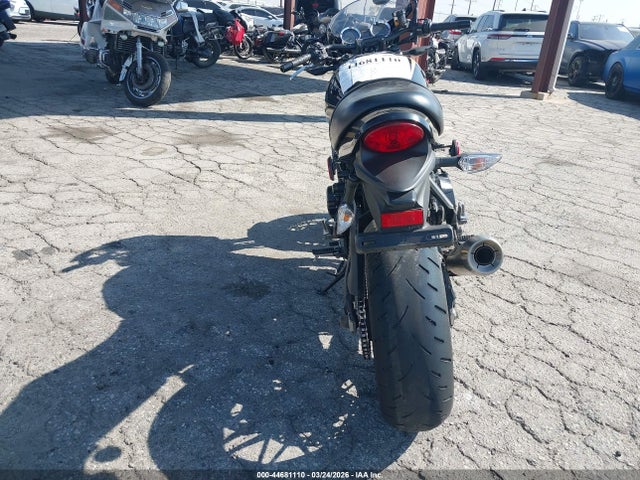 JKAZR2E13RA014261 Kawasaki ZR900