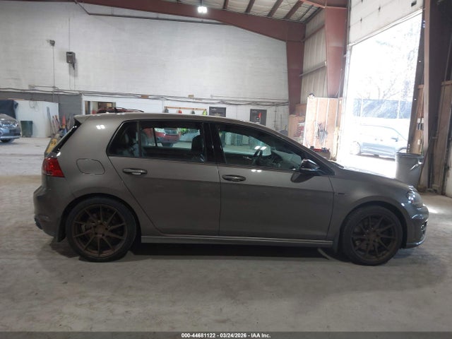 44681122 :رقم المزاد ، WVWVF7AU6HW087927 vin ، 2017 Volkswagen Golf R 4-door W/dcc   Navigation مزاد بيع