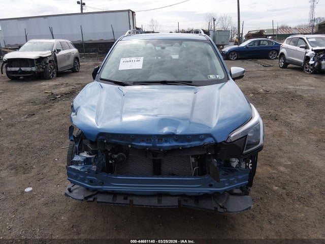 Продажа на аукционе авто 2023 Subaru Forester Touring, vin: JF2SKARC5PH431226, номер лота: 44681140