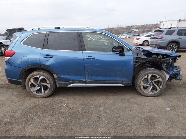 Продажа на аукционе авто 2023 Subaru Forester Touring, vin: JF2SKARC5PH431226, номер лота: 44681140