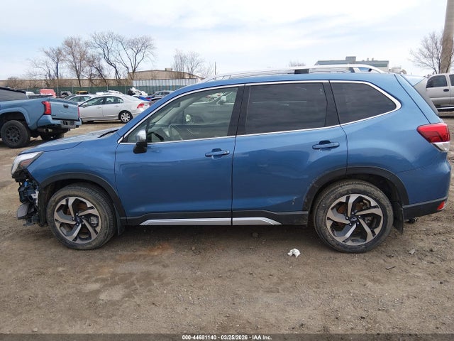 Продажа на аукционе авто 2023 Subaru Forester Touring, vin: JF2SKARC5PH431226, номер лота: 44681140