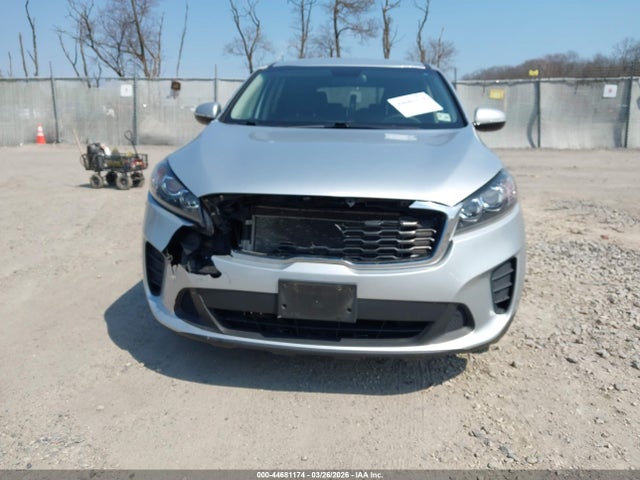 Продажа на аукционе авто 2019 Kia Sorento 2.4l L, vin: 5XYPG4A39KG586057, номер лота: 44681174