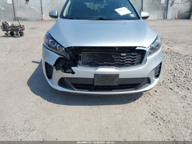 Продажа на аукционе авто 2019 Kia Sorento 2.4l L, vin: 5XYPG4A39KG586057, номер лота: 44681174