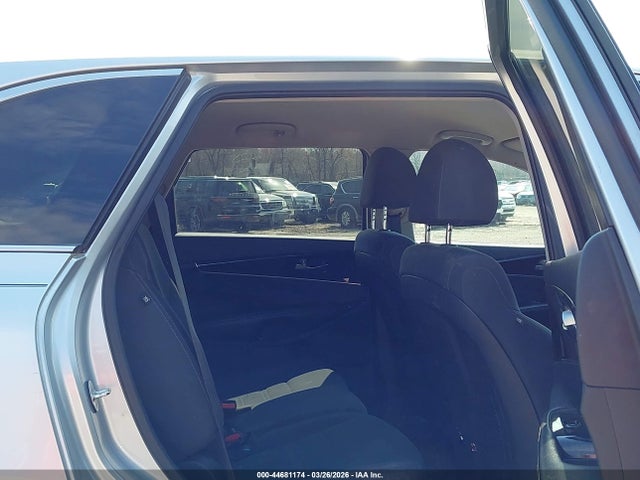 Продажа на аукционе авто 2019 Kia Sorento 2.4l L, vin: 5XYPG4A39KG586057, номер лота: 44681174