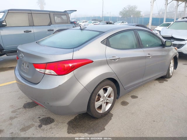 2013 HYUNDAI ELANTRA KMHDH4AE1DU529589 Photo 3