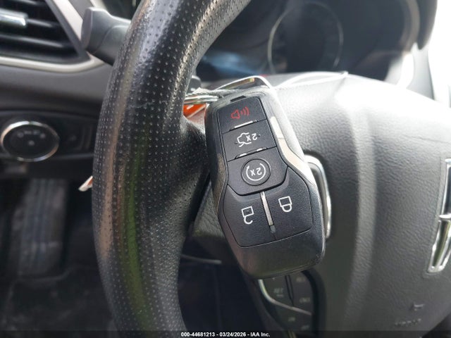 Продаж на аукціоні авто 2013 Lincoln Mkz, vin: 3LN6L2J92DR804747, номер лоту: 44681213