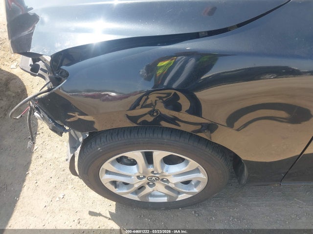 3MYDLBYV7HY193738 Toyota YARIS IA