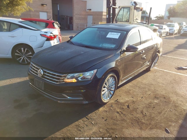 1VWBT7A35HC053317 Volkswagen Passat 1.8t Se