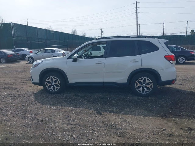Продажа на аукционе авто 2019 Subaru Forester Premium, vin: JF2SKAGC2KH480749, номер лота: 44681267