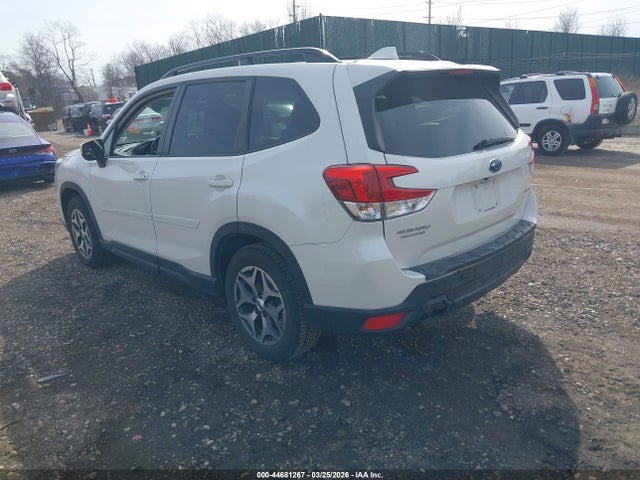 Продажа на аукционе авто 2019 Subaru Forester Premium, vin: JF2SKAGC2KH480749, номер лота: 44681267