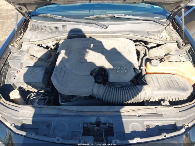 2016 CHRYSLER 300C 2C3CCAEG8GH189670 Photo 9