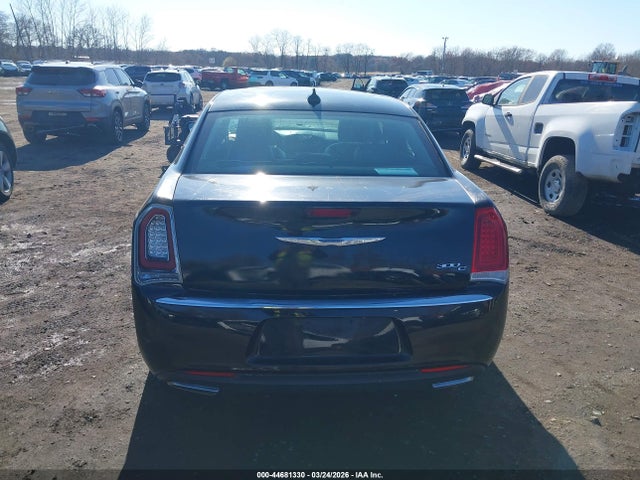 2016 Chrysler 300c მანქანა იყიდება აუქციონზე, vin: 2C3CCAEG8GH189670, აუქციონის ნომერი: 44681330